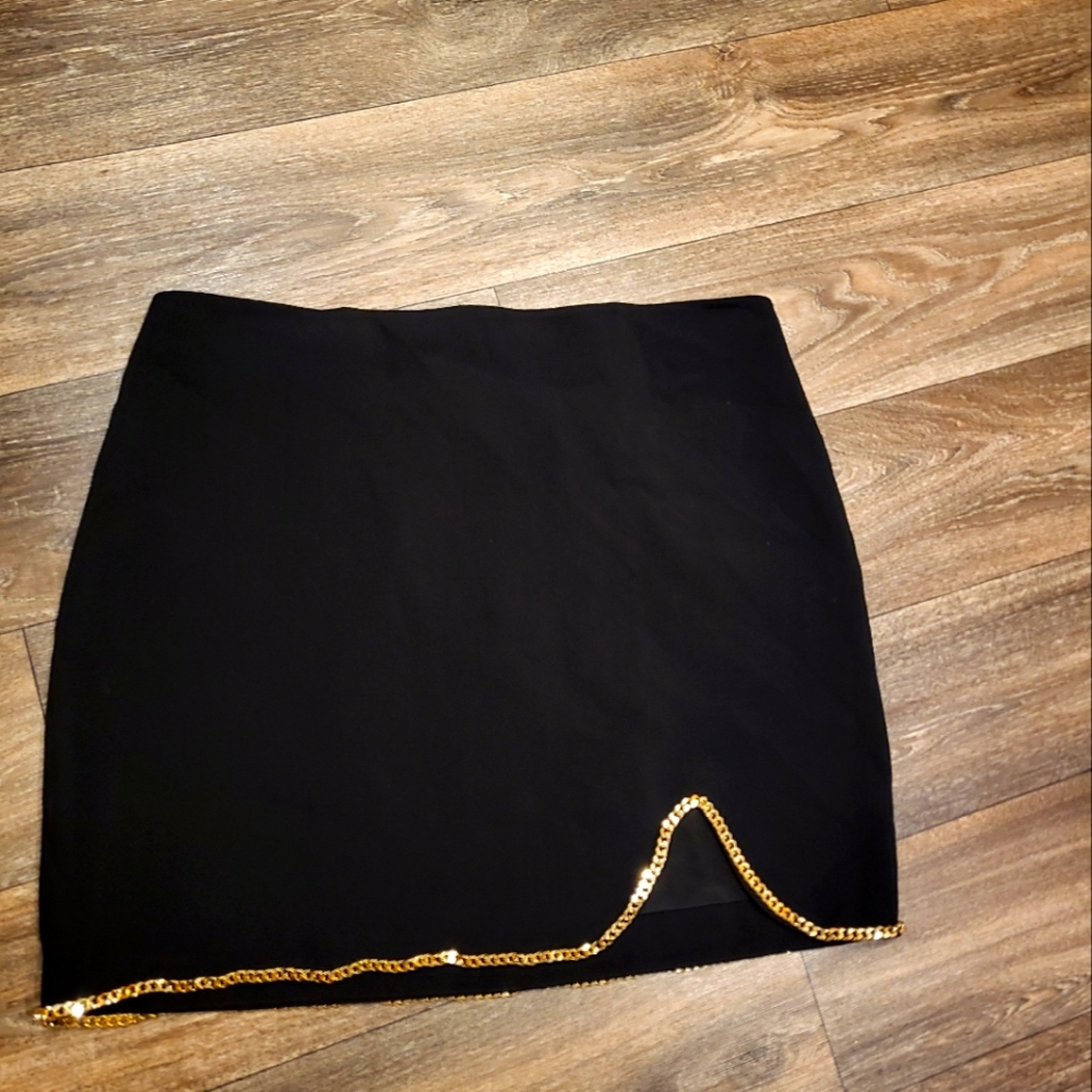Forever 21 1x Plus Size A-Line Skirt with Gold Chain Mini Skirt - NEW WITH TAG !